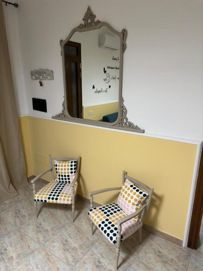 Casa Vacanze Campi Salentina Екстериор снимка