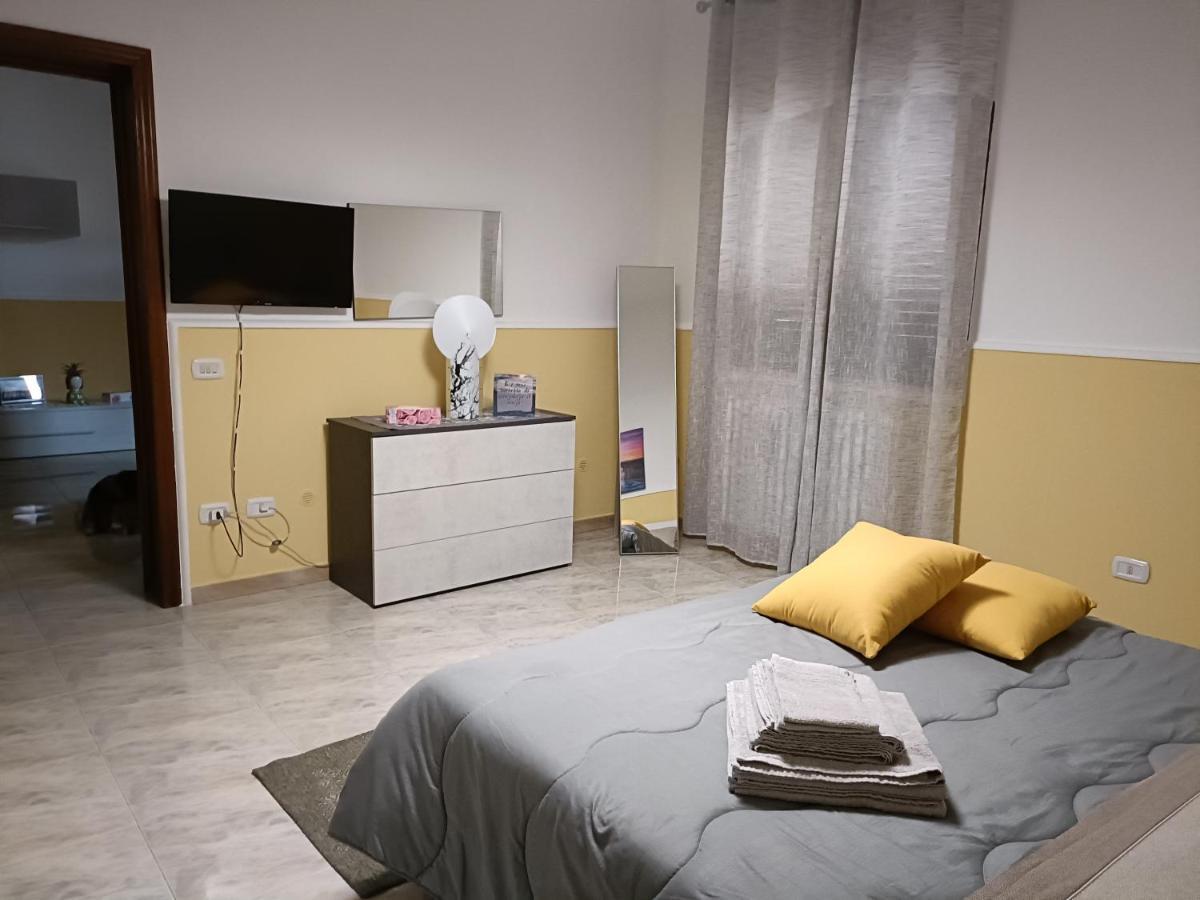 Casa Vacanze Campi Salentina Екстериор снимка